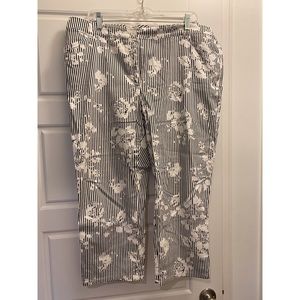 Chico’s Crop pants, size 2.5